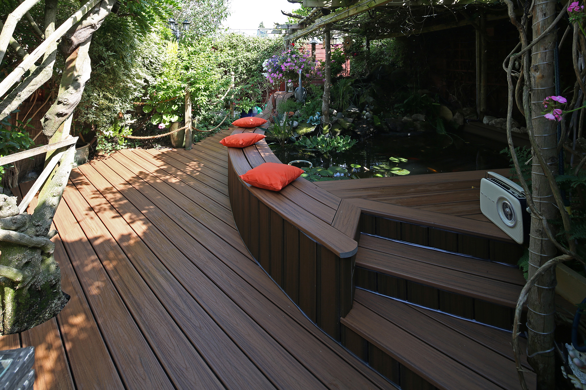deck with trex decking